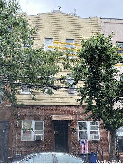 Ridgewood, NY 11385,413 Onderdonk AVE