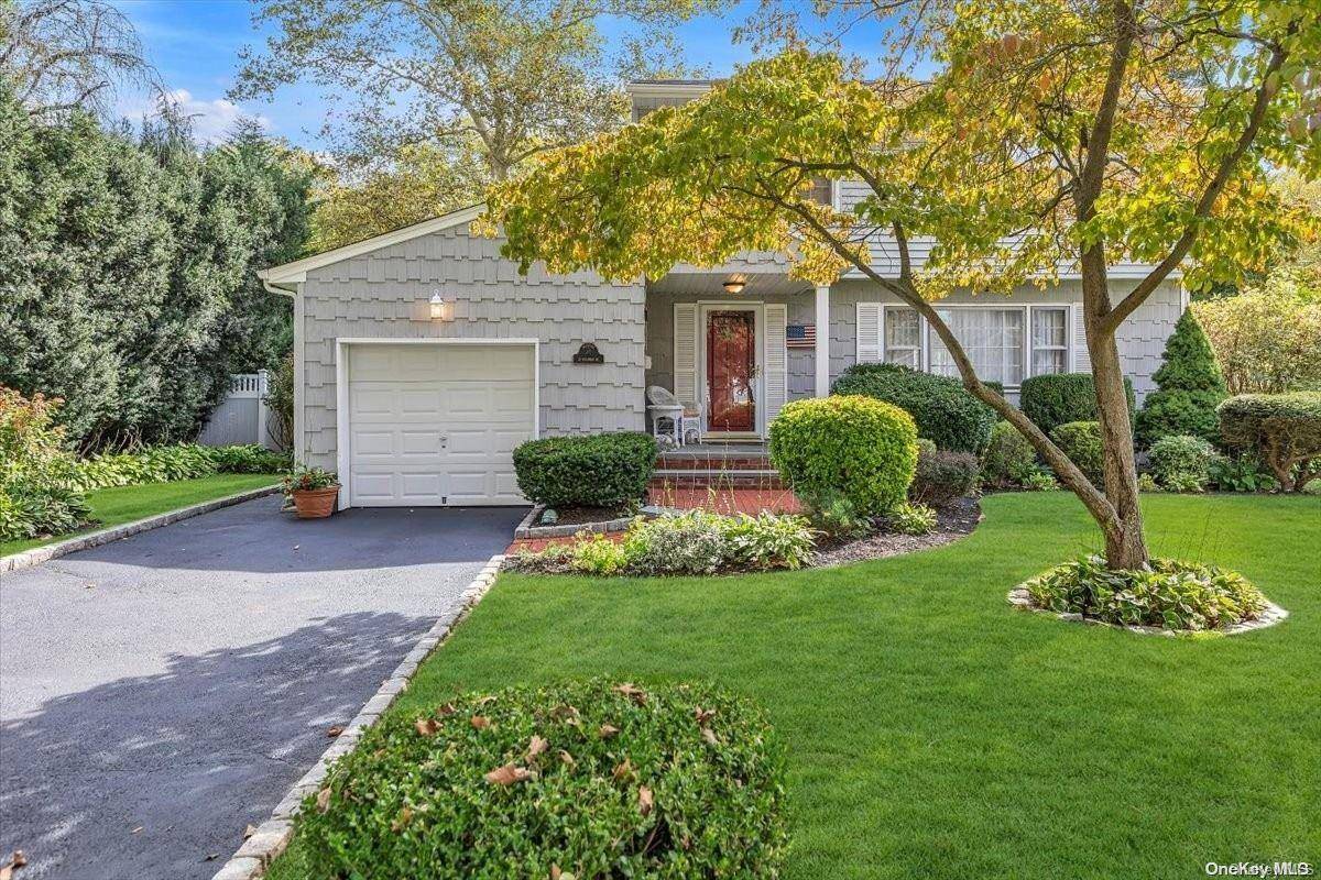 Melville, NY 11747,22 Sycamore ST