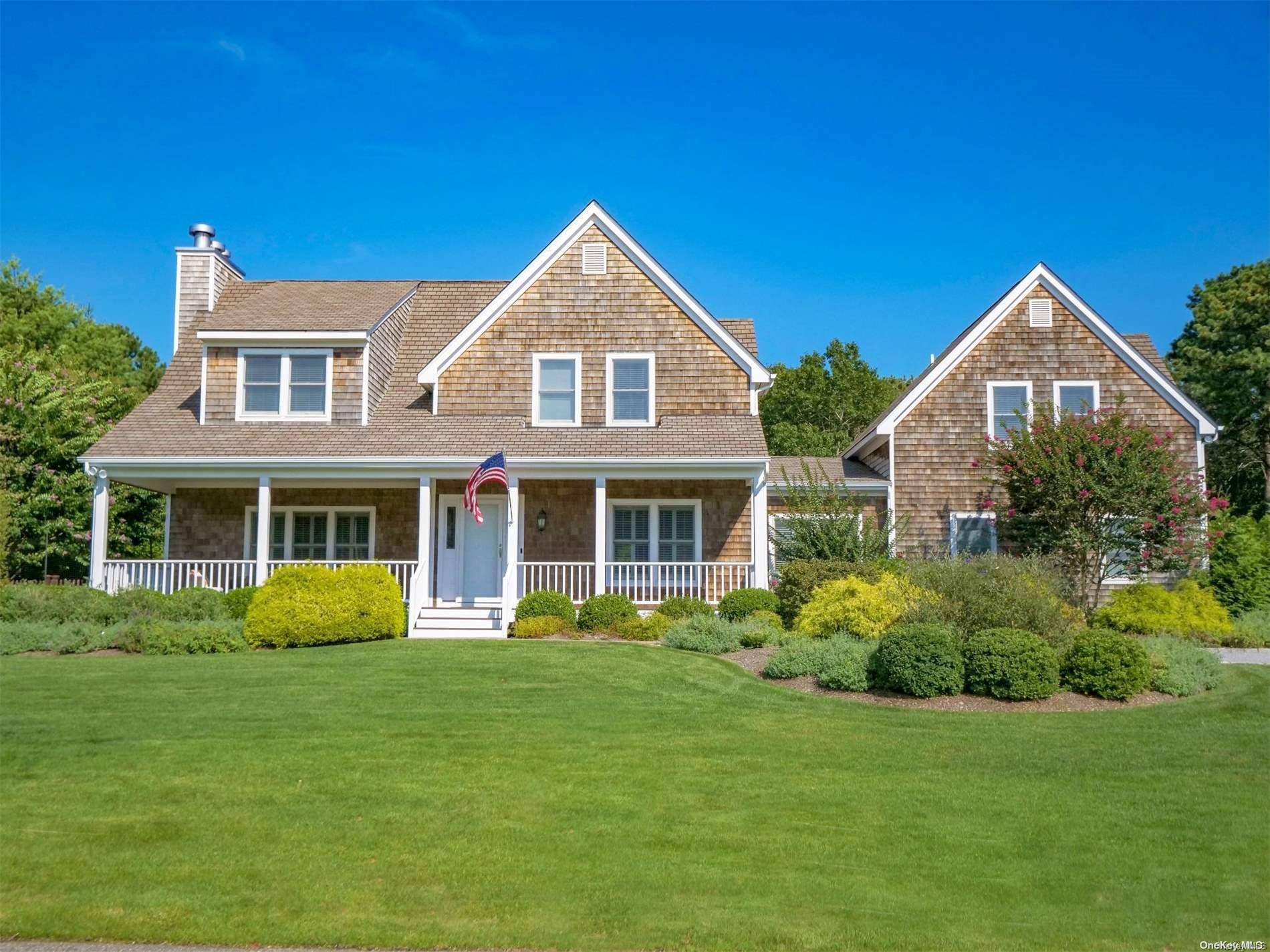 Quogue, NY 11959,25 Post Fields LN