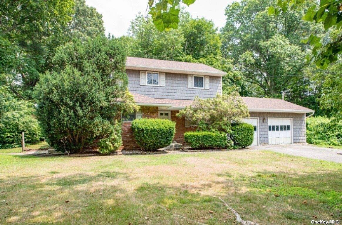 East Northport, NY 11731,6 Darrell ST