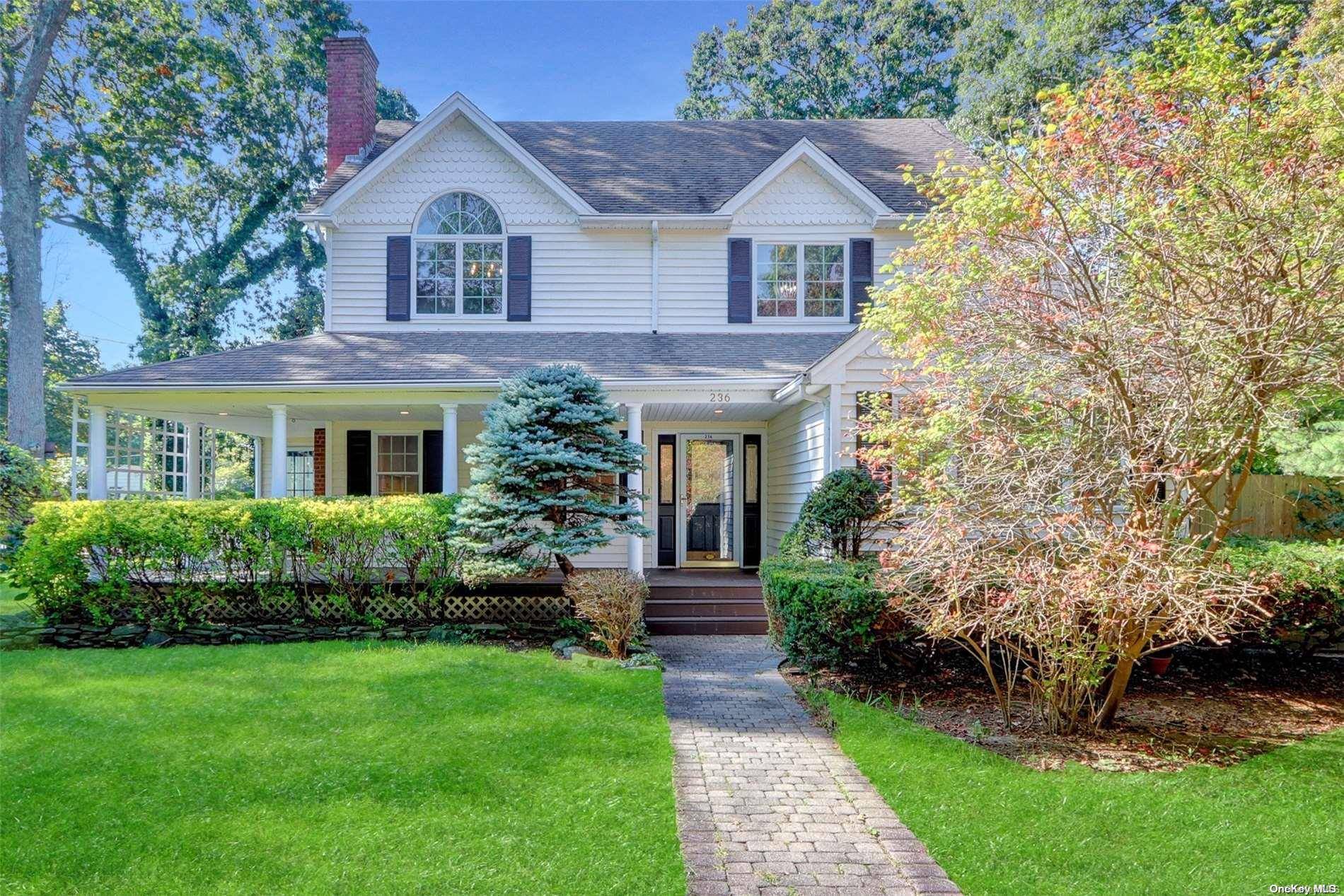 Saint James, NY 11780,236 Washington AVE