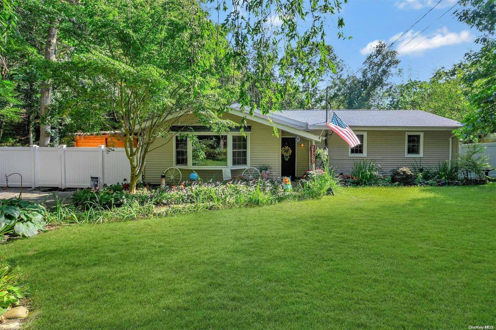 Shirley, NY 11967,50 W. Mastic BLVD