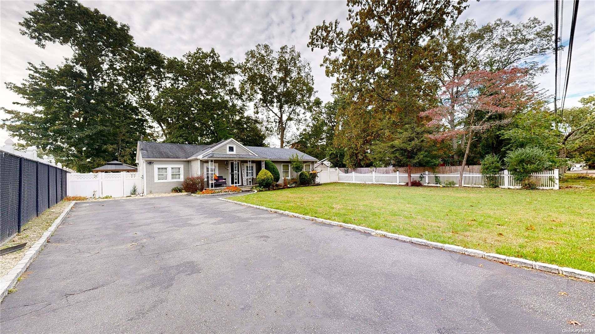 Ronkonkoma, NY 11779,160 Victory DR