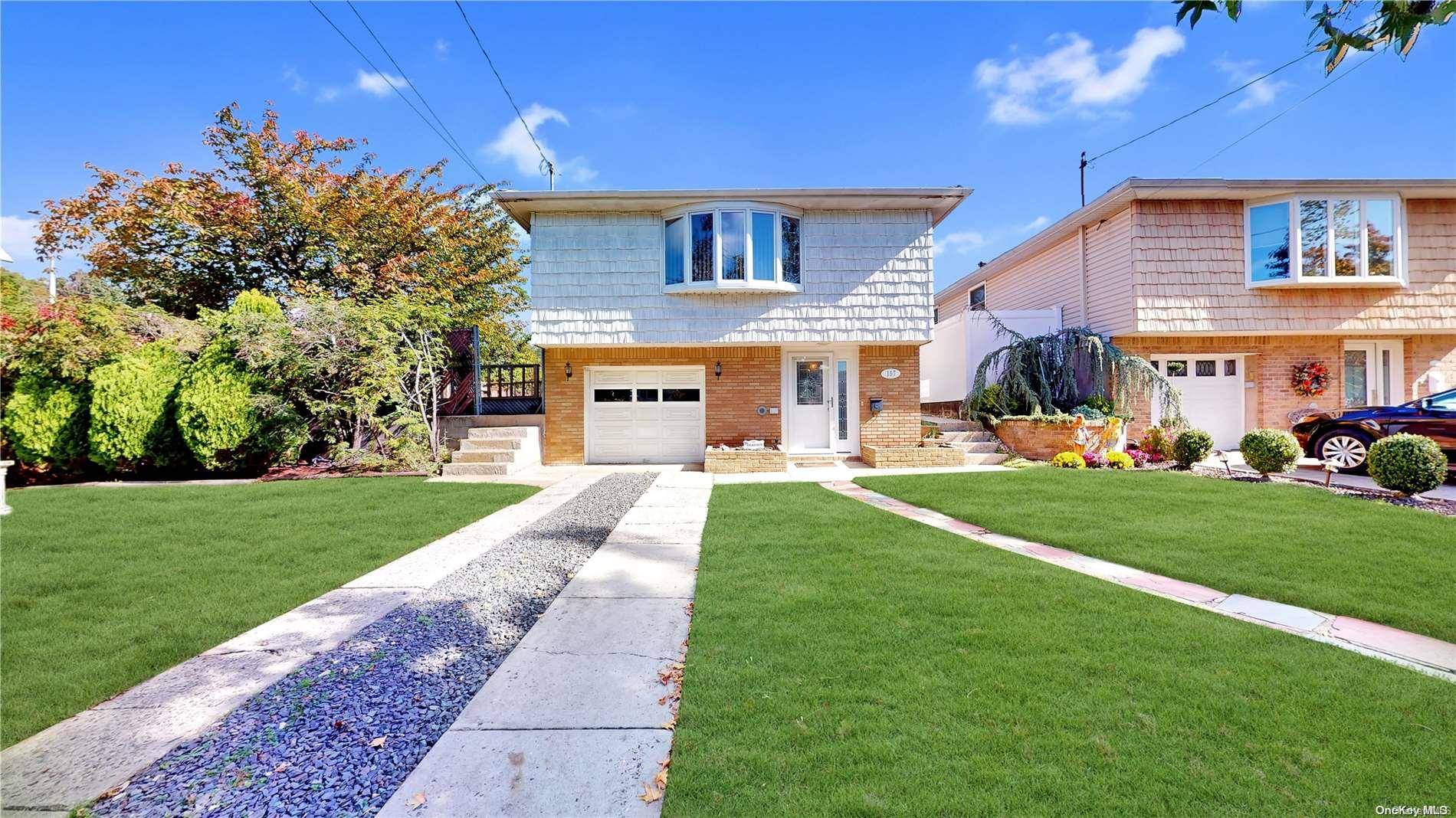 Staten Island, NY 10312,157 N Pine TER