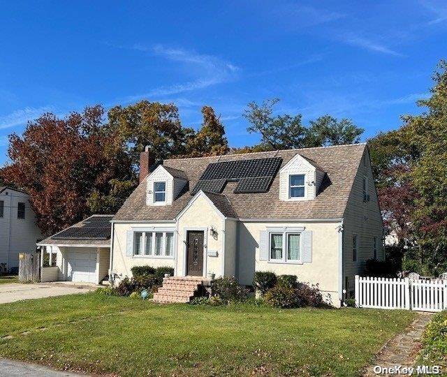 Lindenhurst, NY 11757,87 Laurel RD