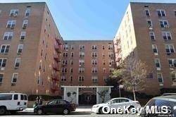 Flushing, NY 11355,42-42 Colden ST #C5