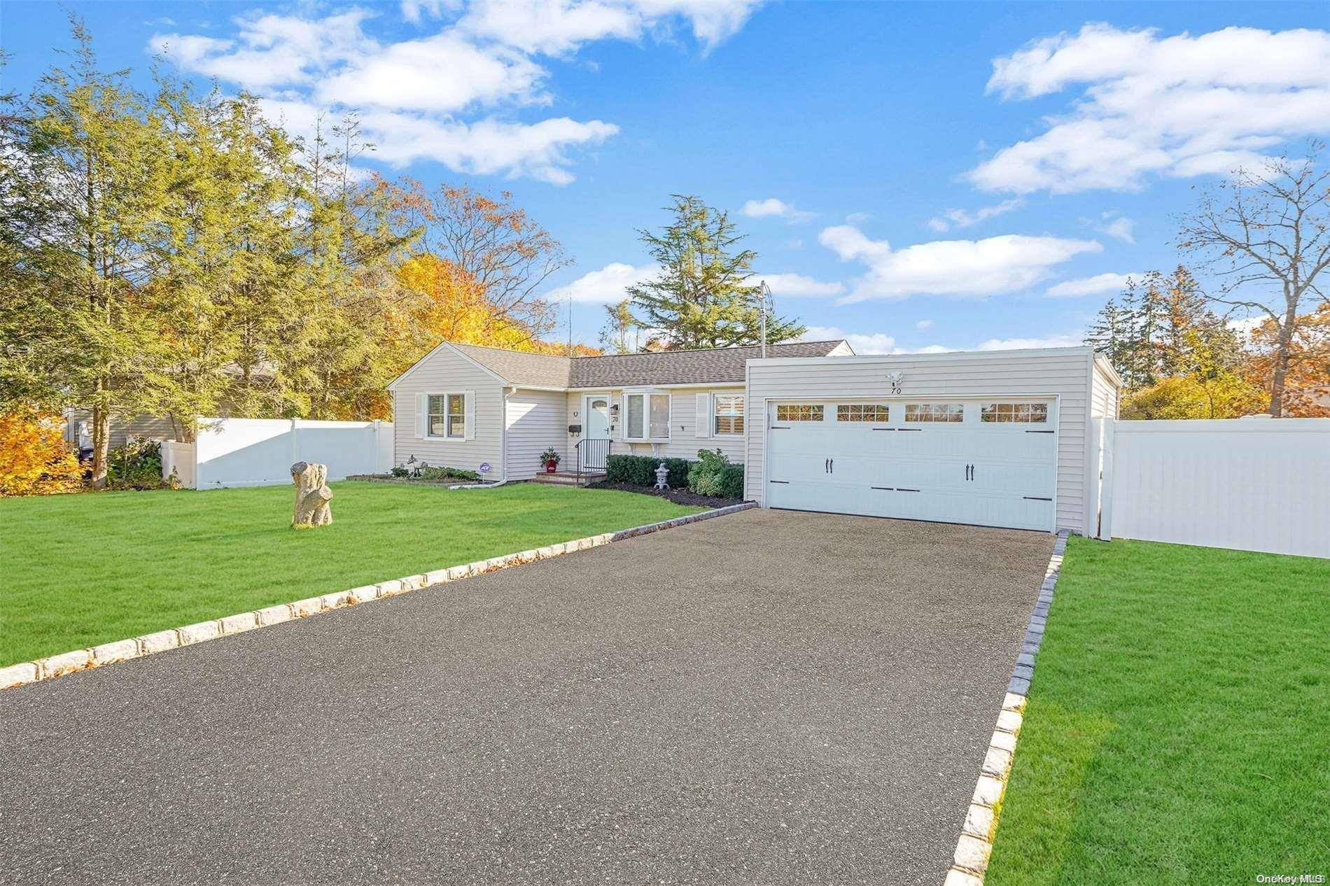 Saint James, NY 11780,70 Woodlawn AVE