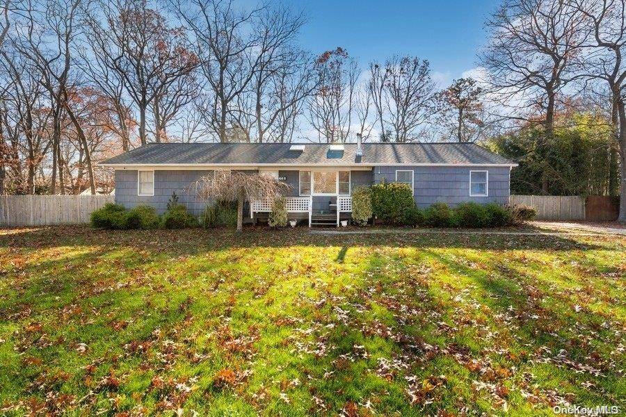 Shirley, NY 11967,44 Dawn DR