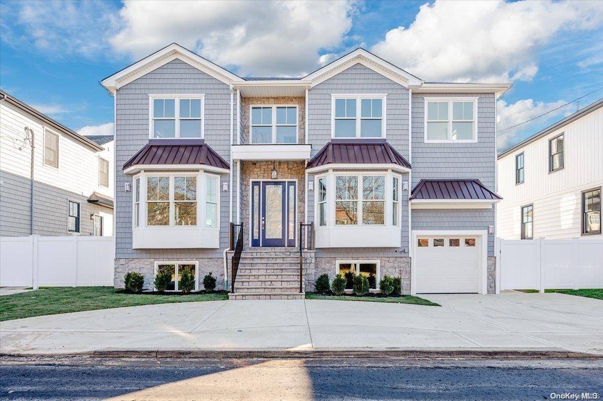 Woodmere, NY 11598,927 Greenfield RD