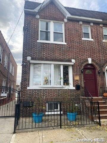 Ozone Park, NY 11416,94-32 94th ST