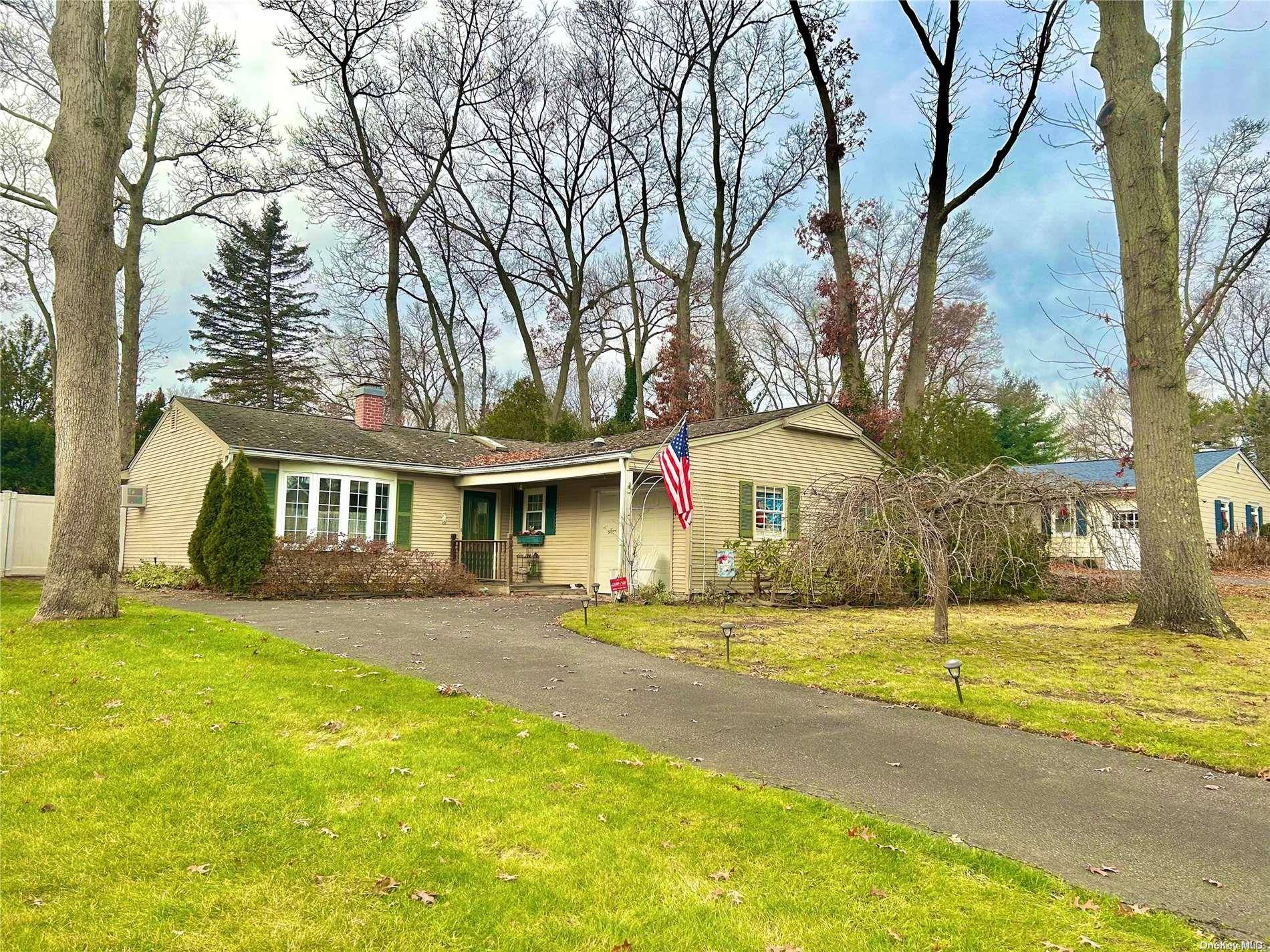 Nesconset, NY 11767,23 Mildred CT