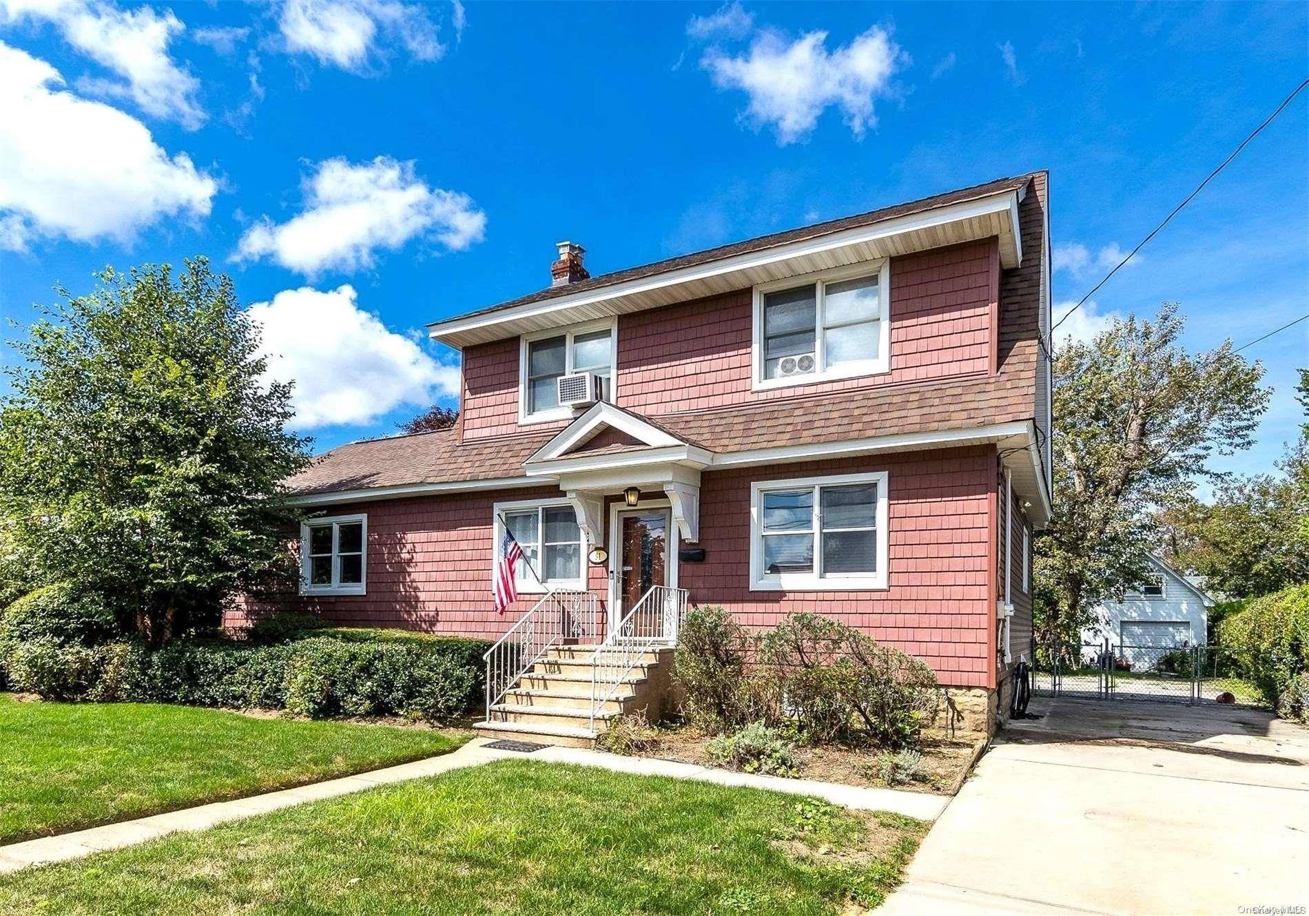 East Rockaway, NY 11518,91 Rhame AVE