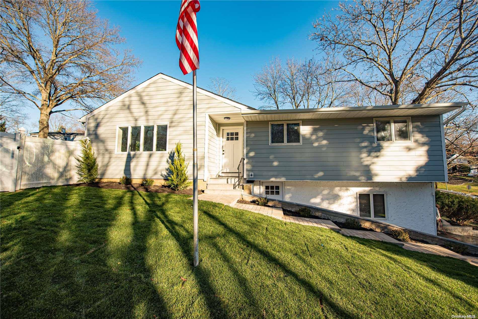 Smithtown, NY 11787,125 St. Johnland RD