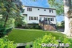 Sound Beach, NY 11789,82 Jamaica DR