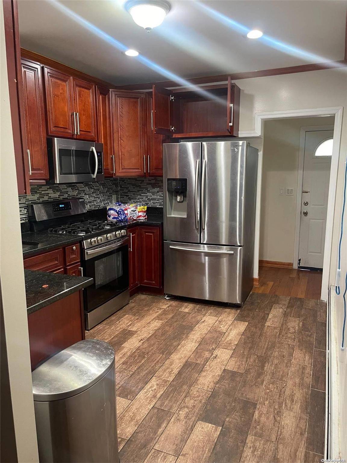 Queens Village, NY 11428,91-03 212th ST