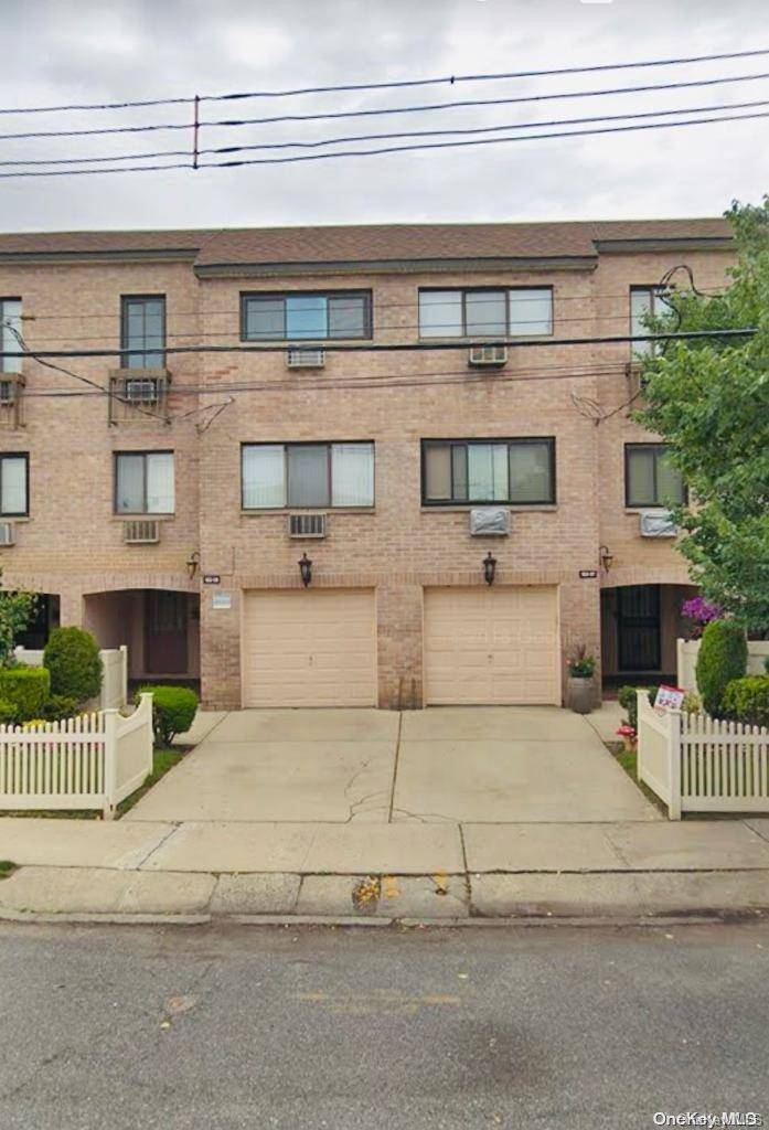 Howard Beach, NY 11414,153-35 82nd ST #2
