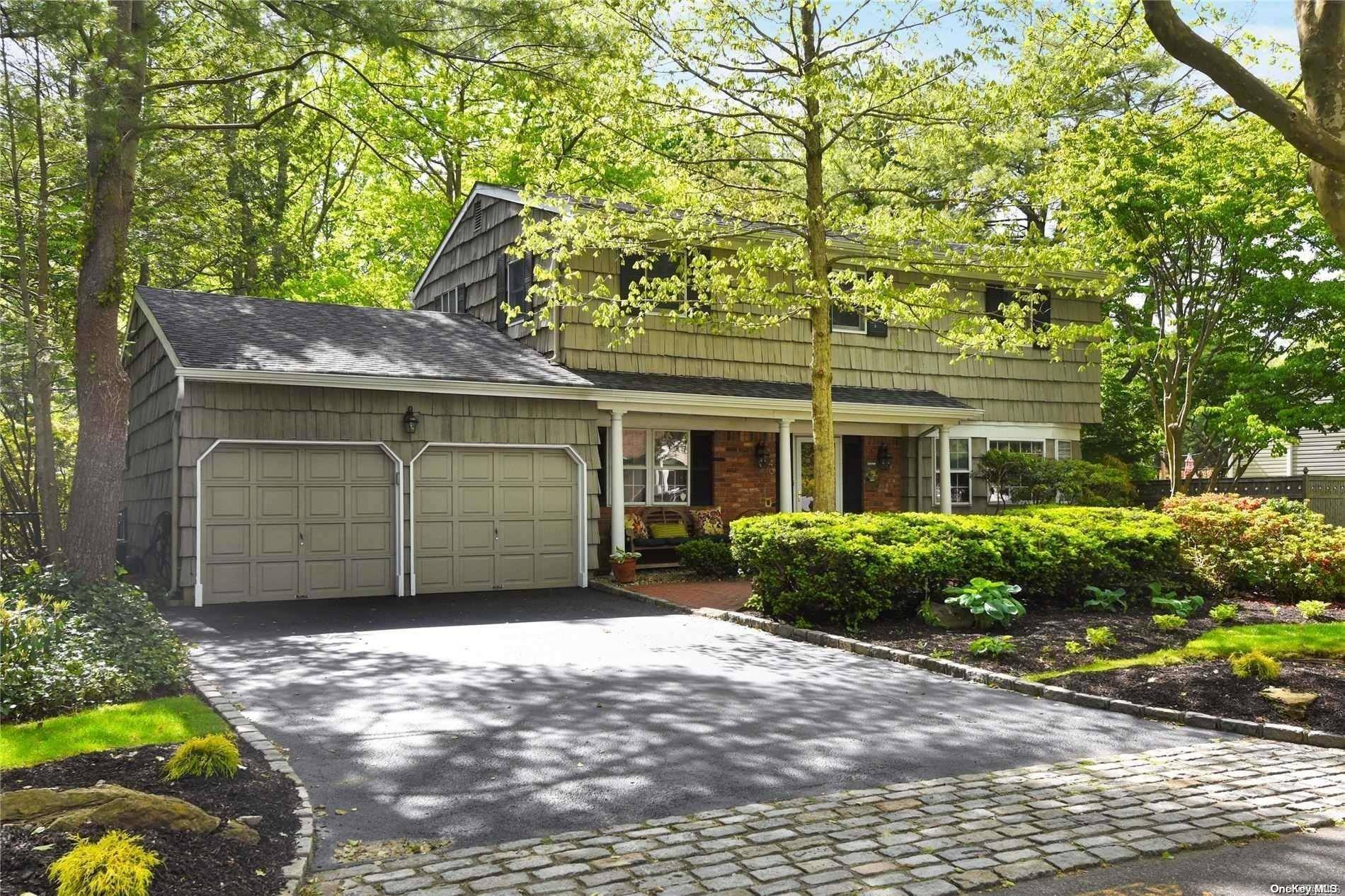 East Northport, NY 11731,49 Verleye AVE