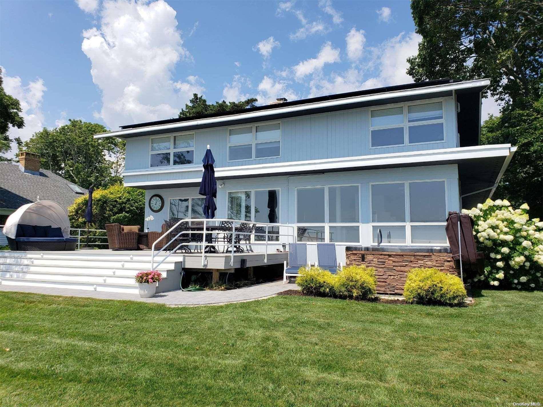 Jamesport, NY 11947,11 Beach RD