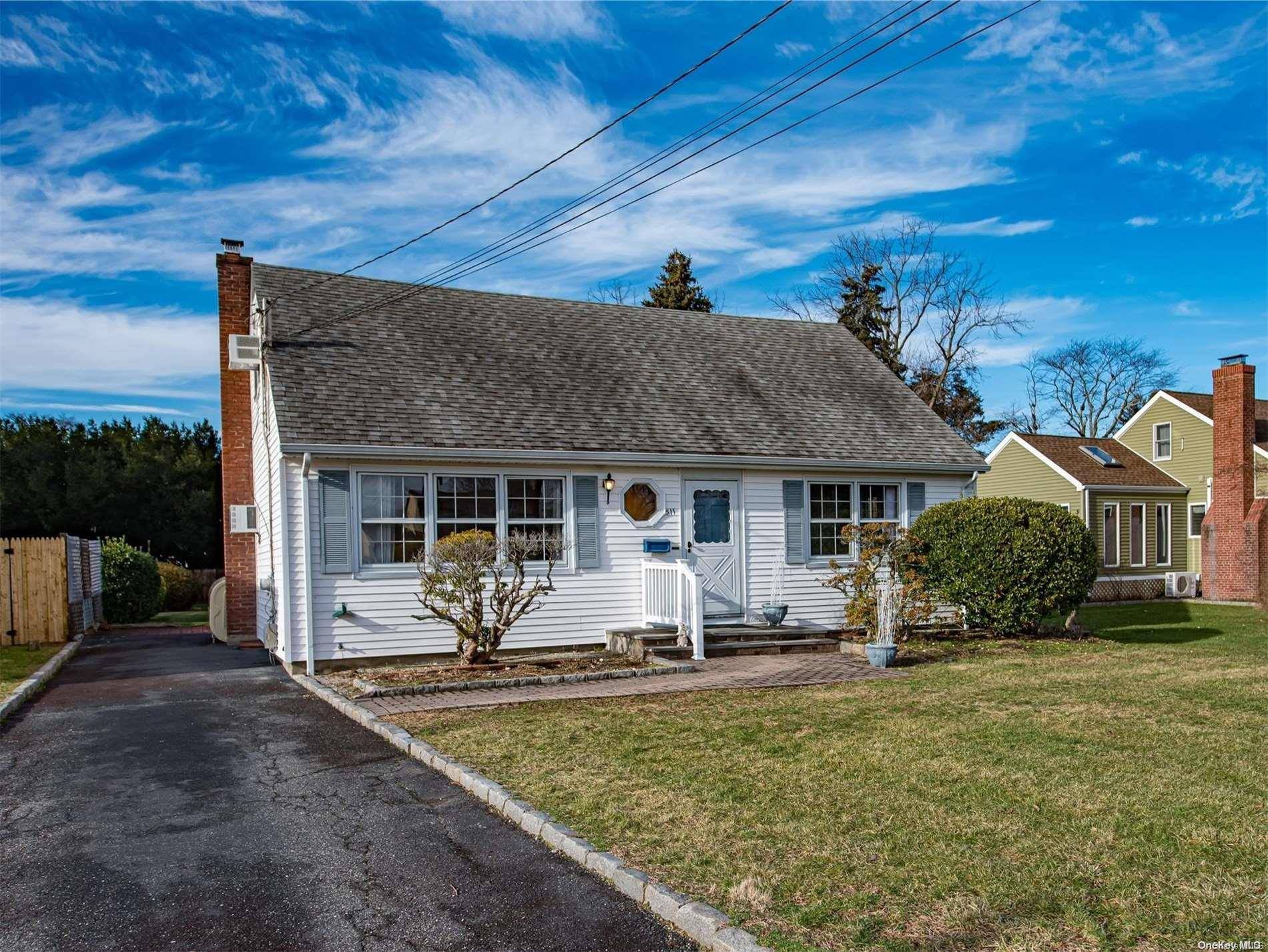 East Northport, NY 11731,511 5th ST