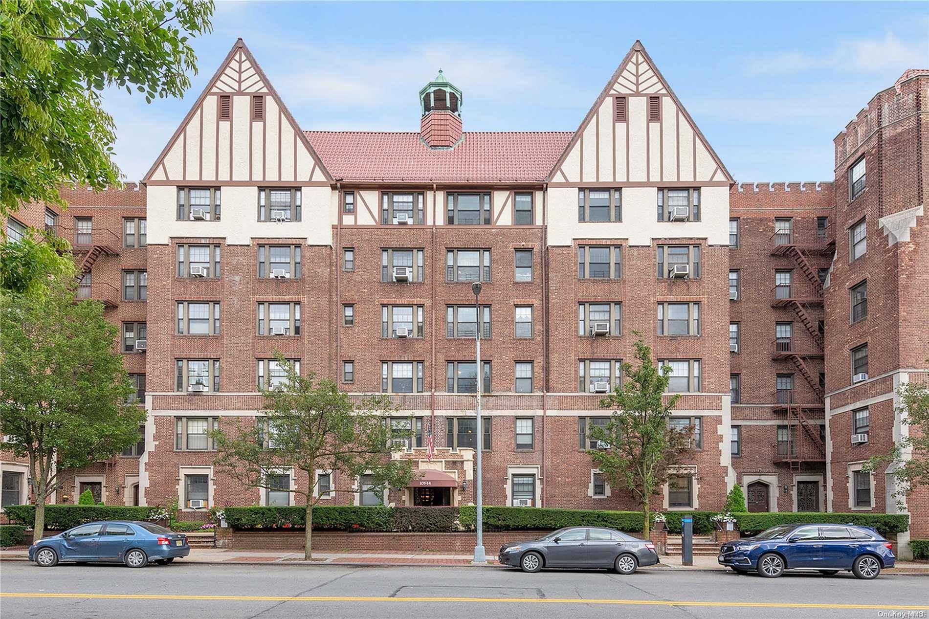 Forest Hills, NY 11375,109-14 Ascan AVE #3E