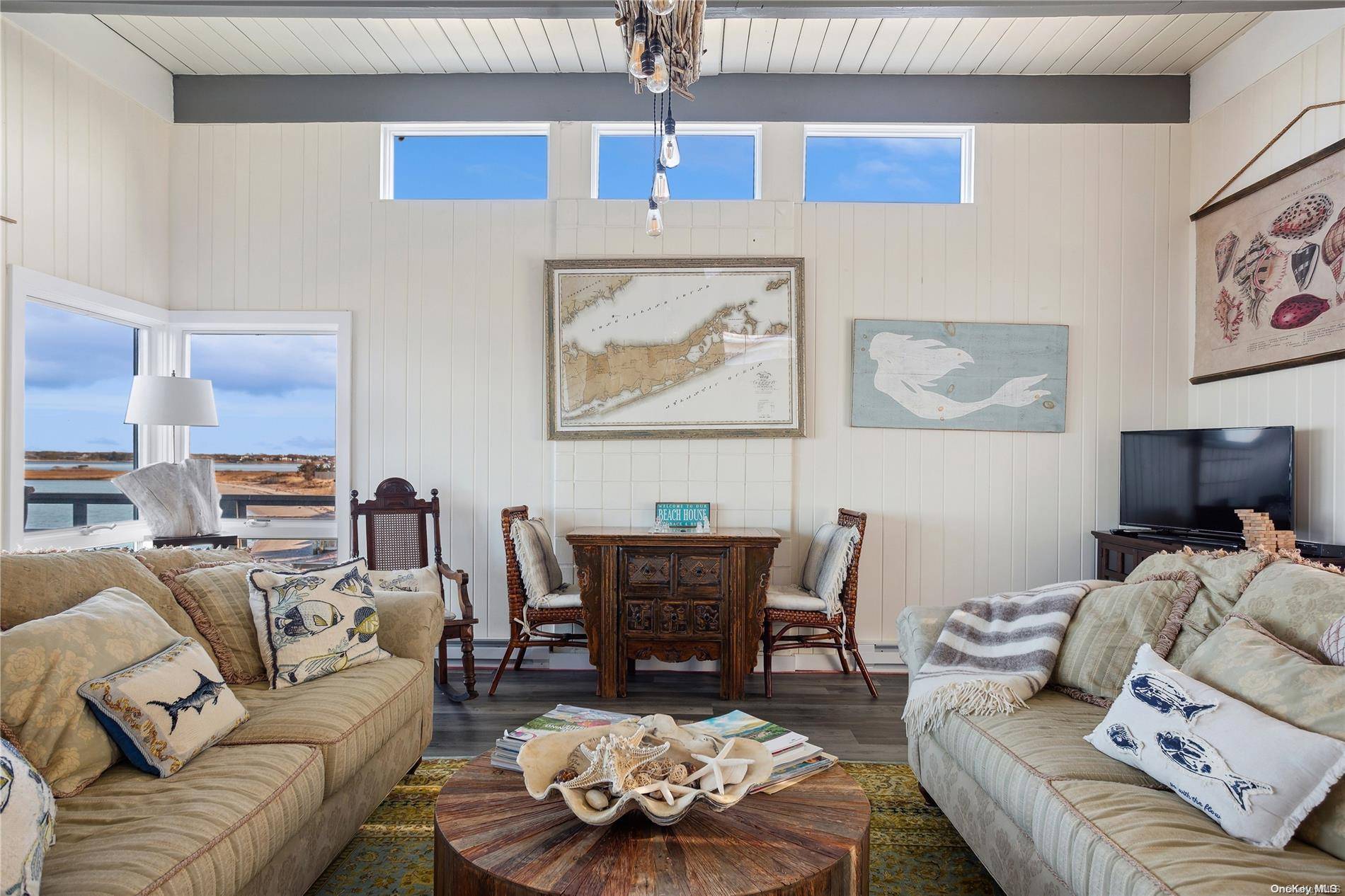 Westhampton Beach, NY 11978,400 Dune RD