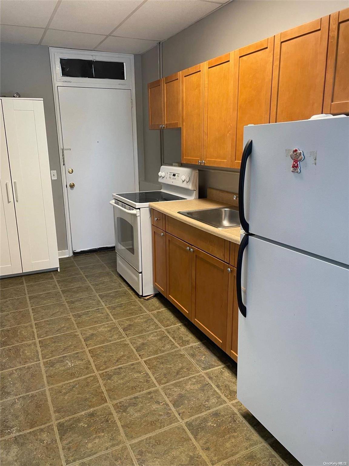 East Northport, NY 11731,163 Larkfield RD #4