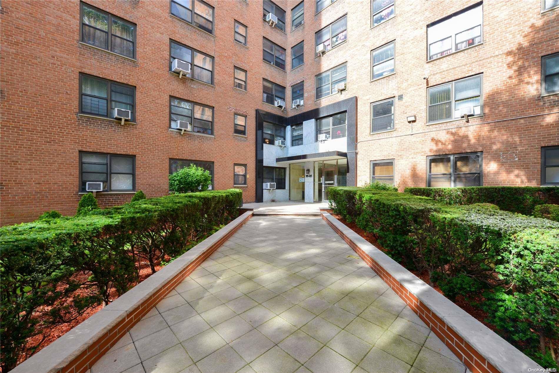 Rego Park, NY 11374,99-05 63rd DR #1W