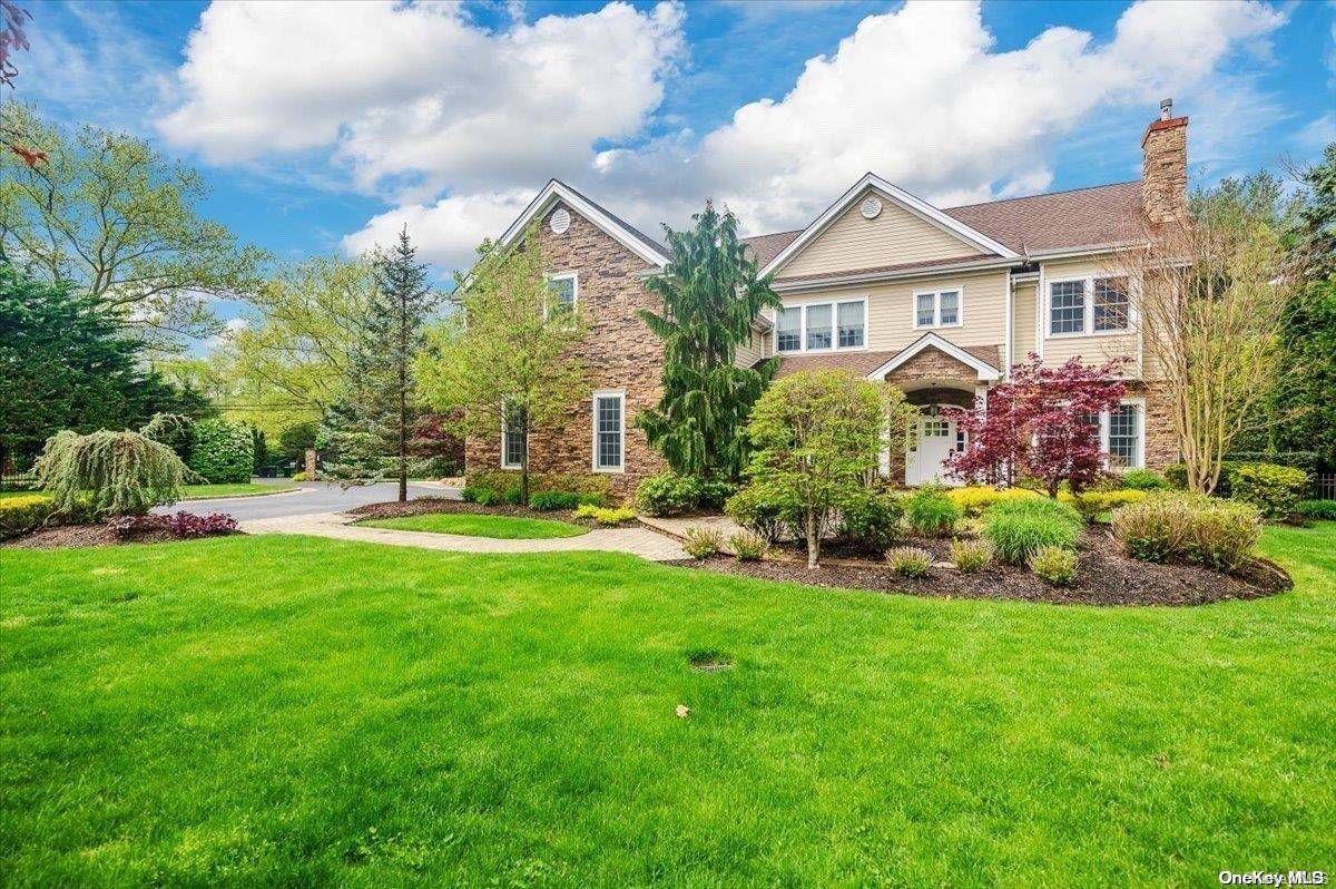 Dix Hills, NY 11746,9 Vanderbilt Pkwy