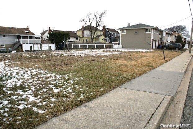 Freeport, NY 11520,280 Branch AVE