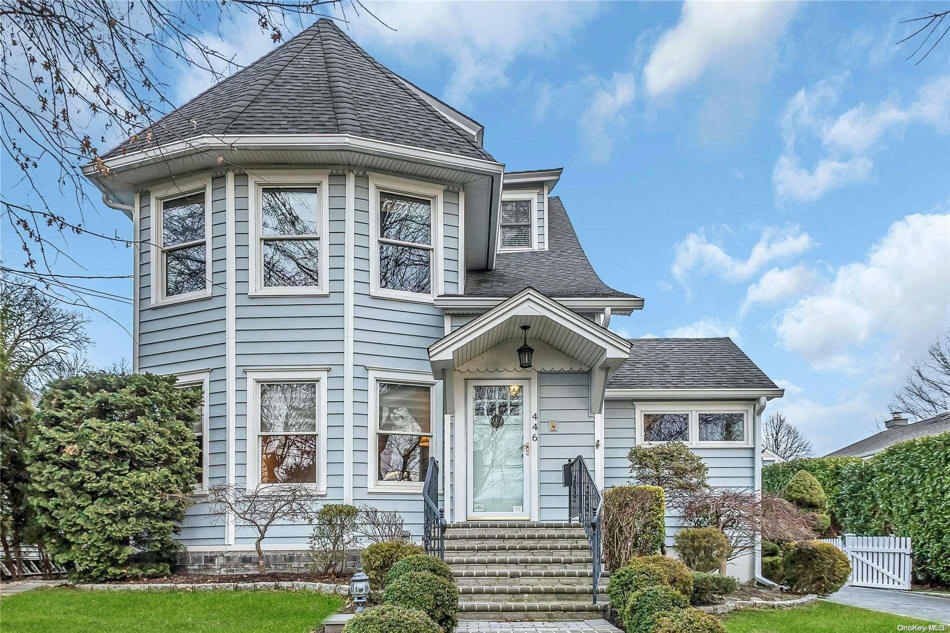 East Williston, NY 11596,446 Sagamore AVE