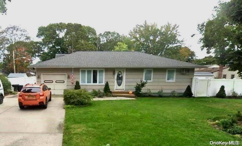 Holbrook, NY 11741,348 Hauser AVE