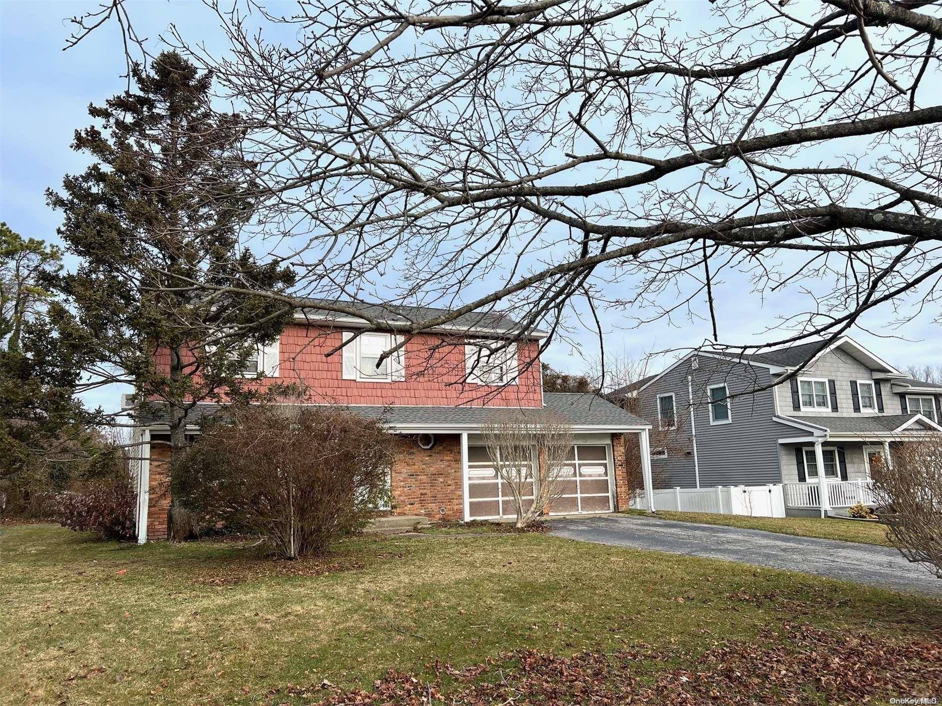 Nesconset, NY 11767,17 Raynier PL