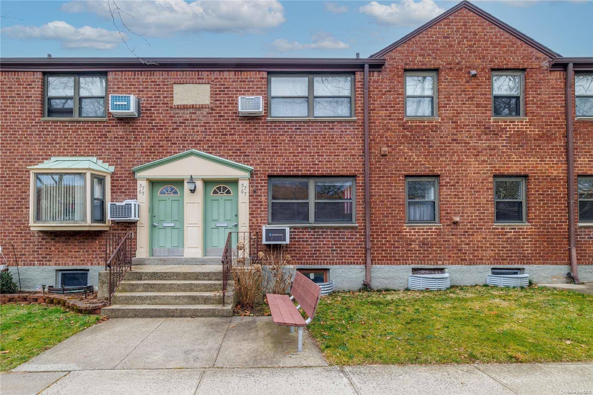Douglaston, NY 11362,57-67 246 CRES #Lower
