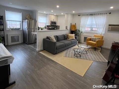 Bayside, NY 11364,213-17 73rd AVE #B
