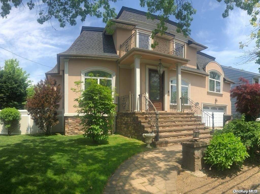 Cedarhurst, NY 11516,552 Redwood DR