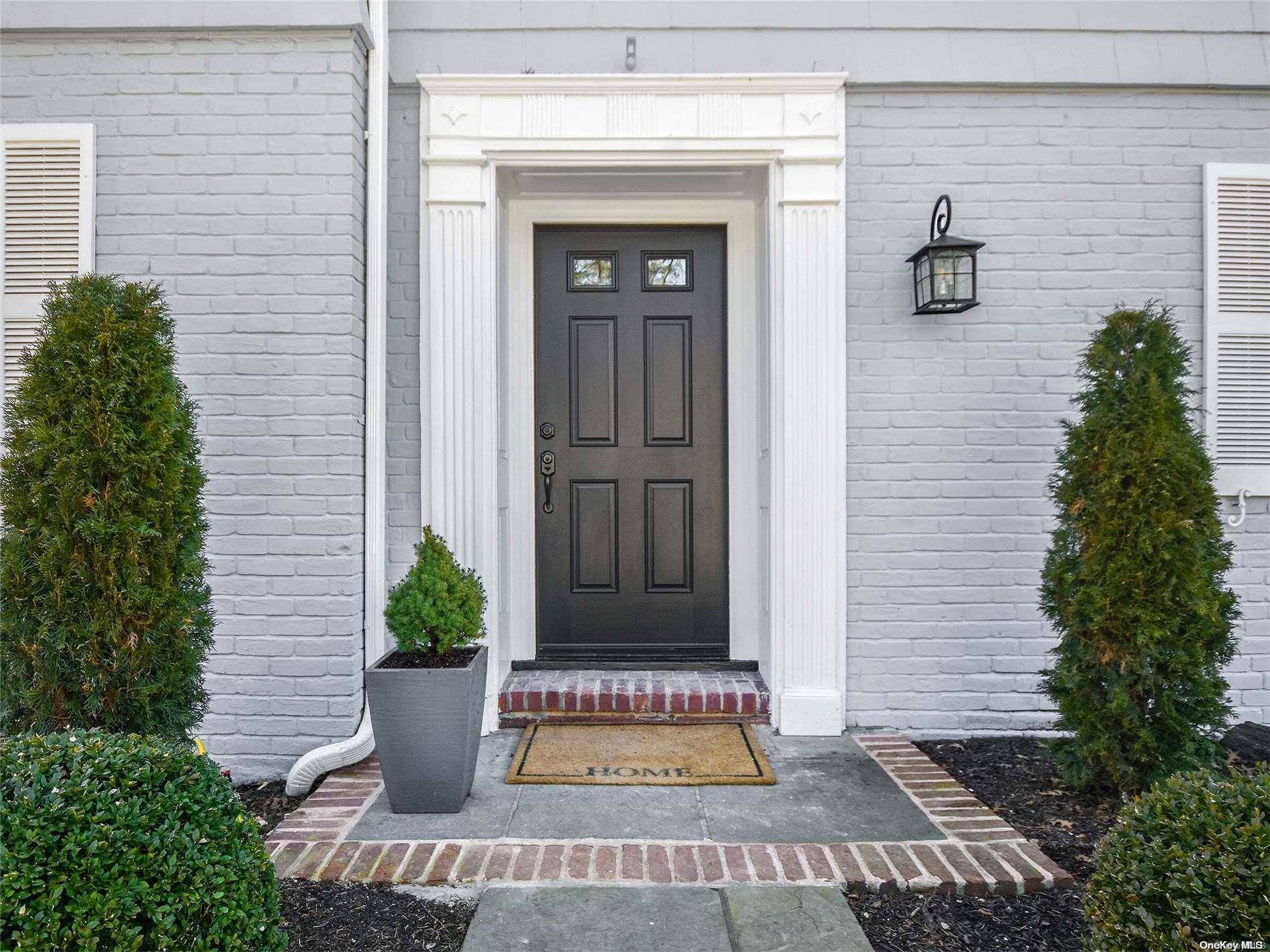 Manhasset, NY 11030,6 Sargent PL