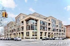 Forest Hills, NY 11375,64-05 Yellowstone BLVD #501PH