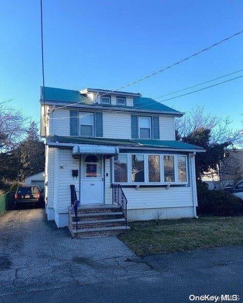 Lynbrook, NY 11563,1 Lewis