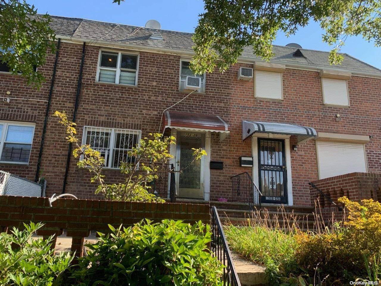 Flushing, NY 11367,153-28 78 RD