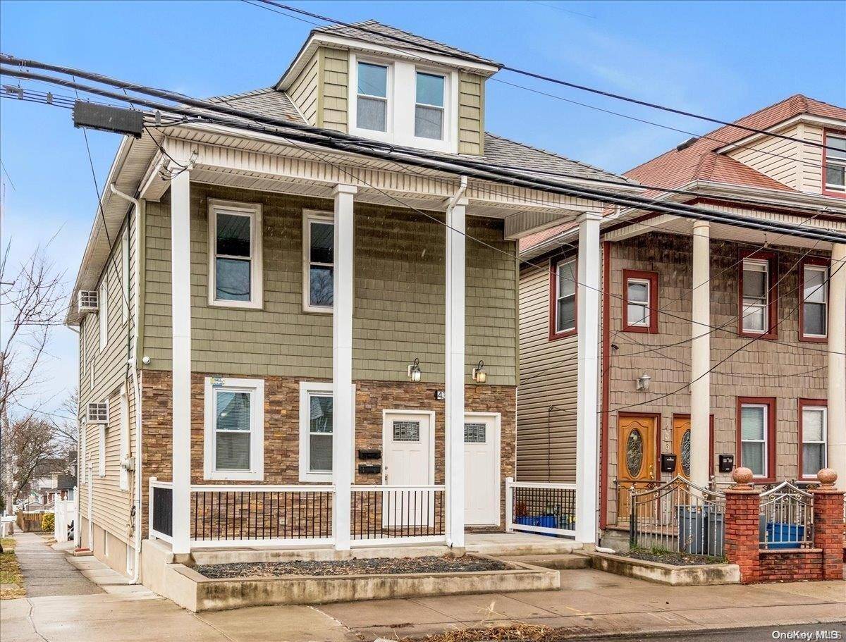 Staten Island, NY 10303,438 Morningstar RD