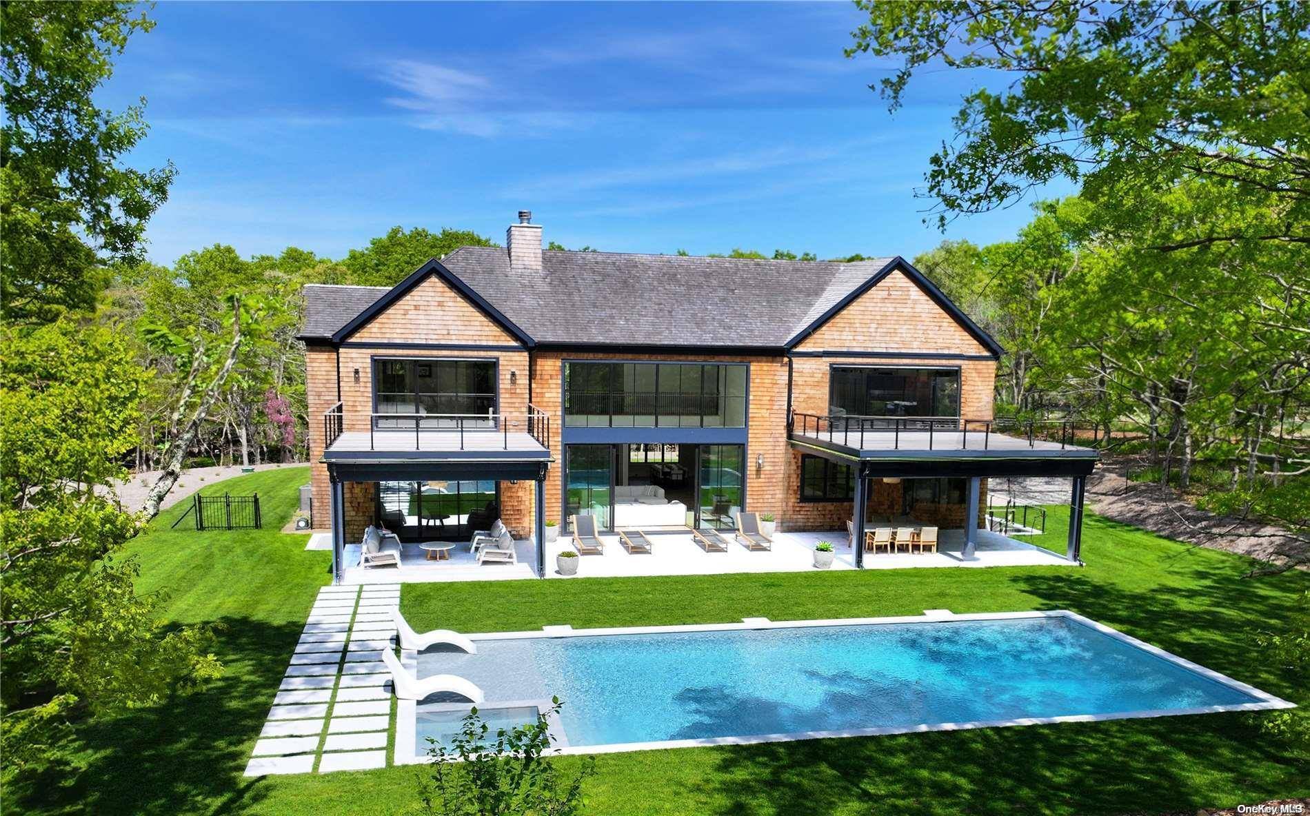 Sagaponack, NY 11962,Address not disclosed