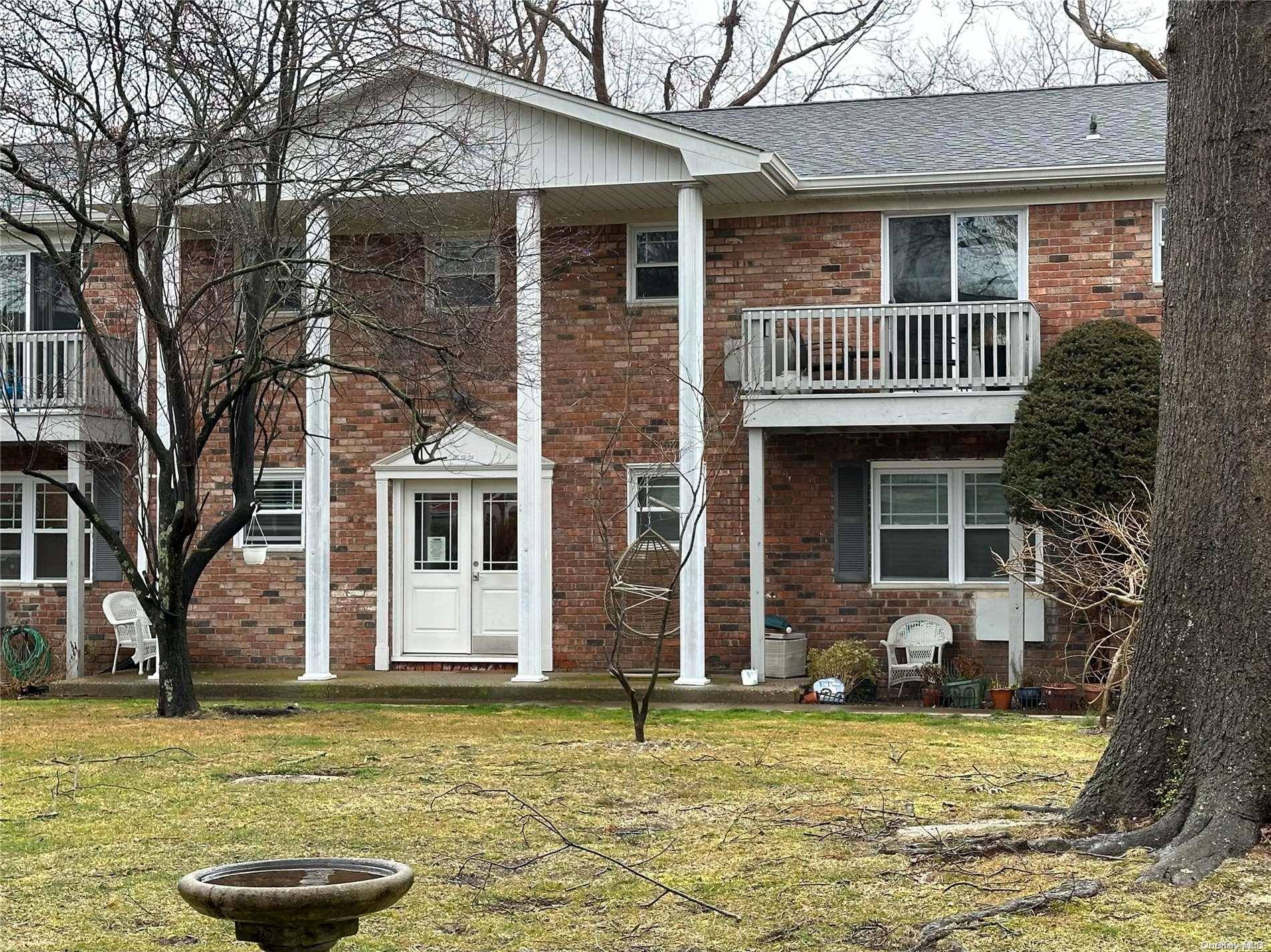 Patchogue, NY 11772,228 Fairharbor DR #228