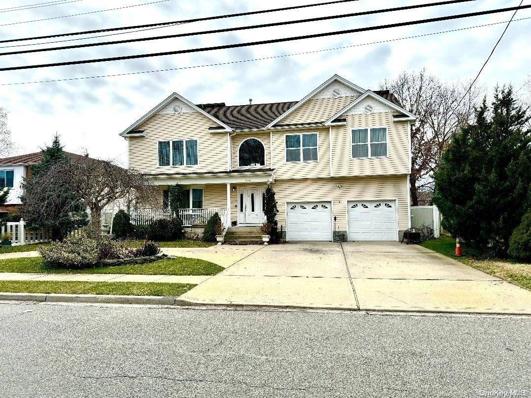 Bellmore, NY 11710,1378 Little Neck AVE