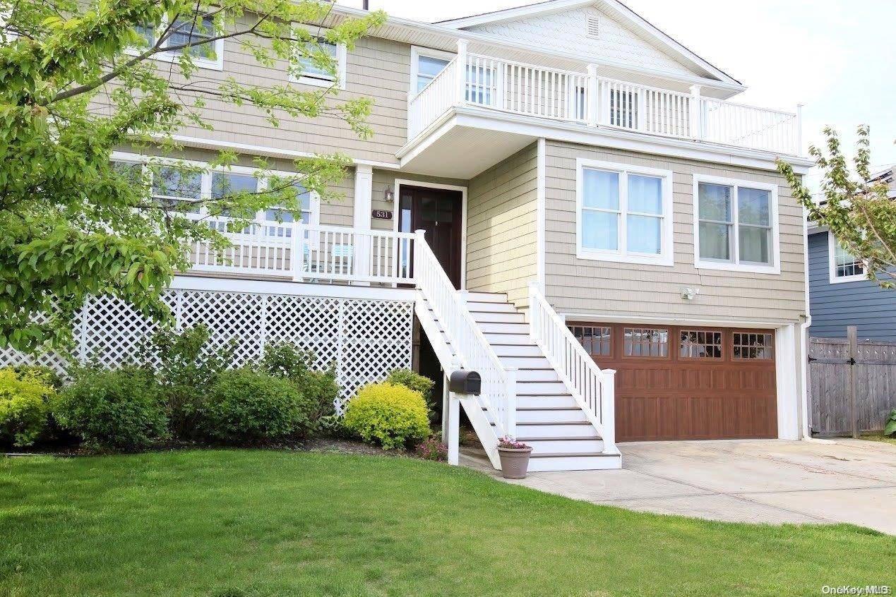 Long Beach, NY 11561,531 W Bay DR