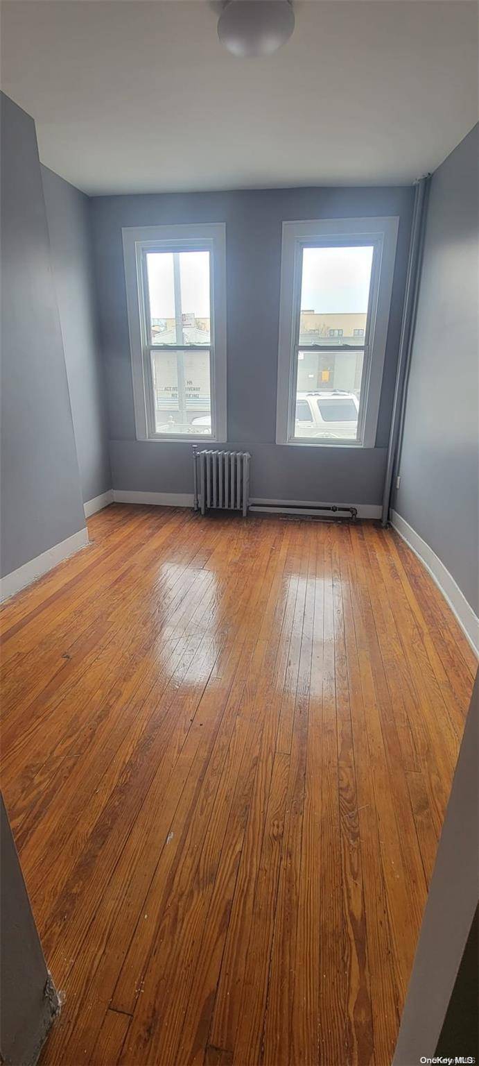 Richmond Hill, NY 11418,87-20 124th ST