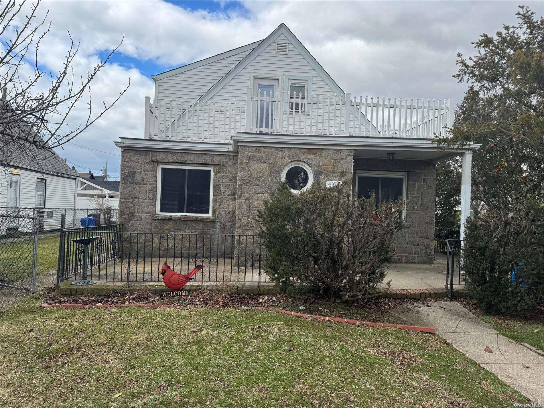 Long Beach, NY 11561,465 Lindell BLVD #Main