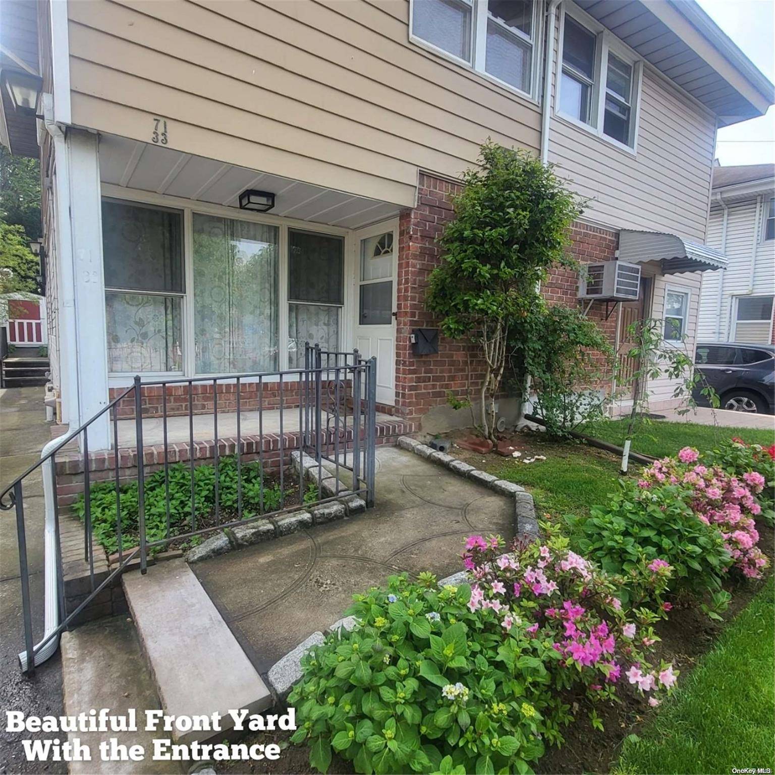 Flushing, NY 11365,71-33 165th ST