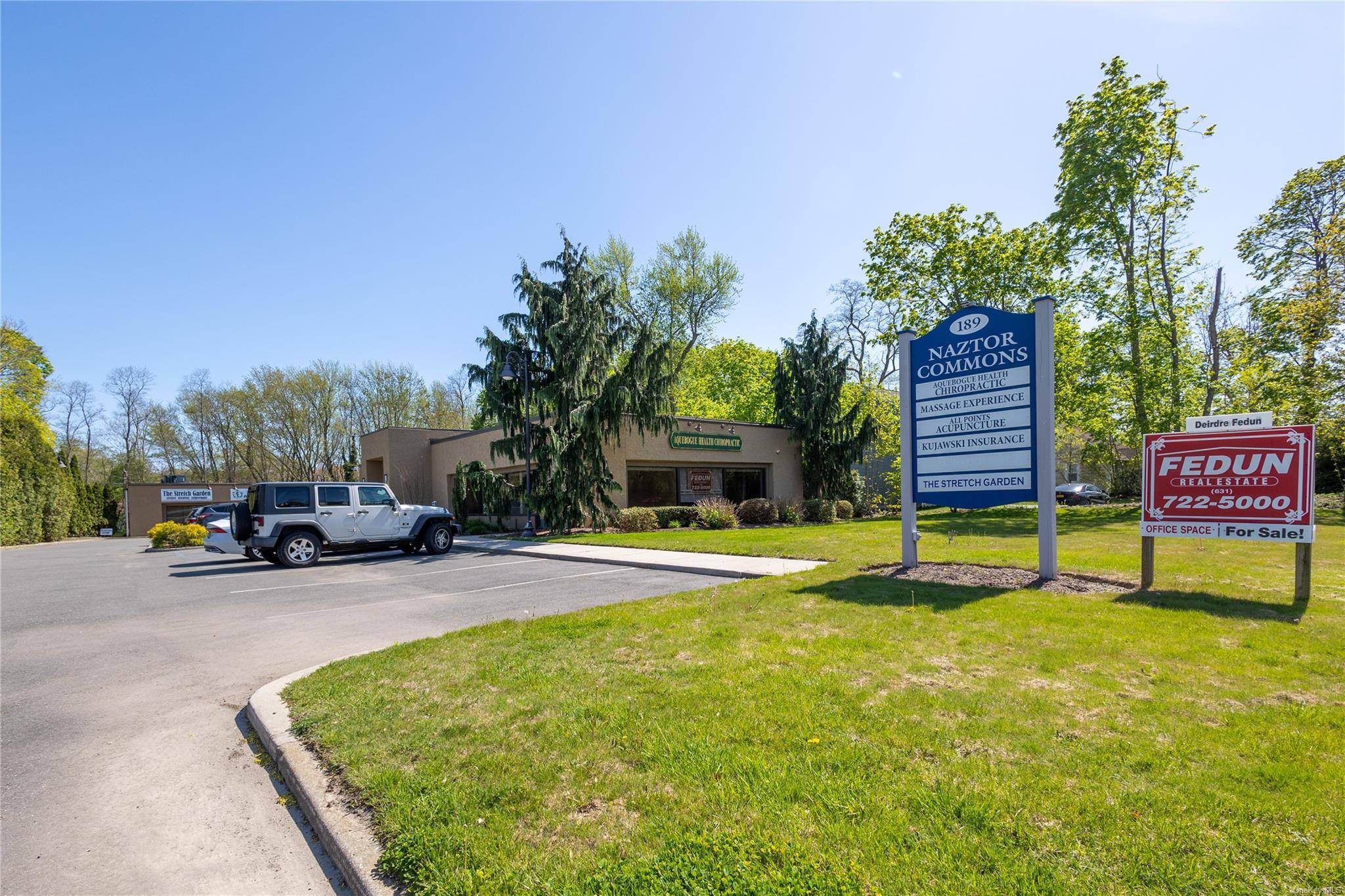 Riverhead, NY 11901,189 Route 25/Main RD