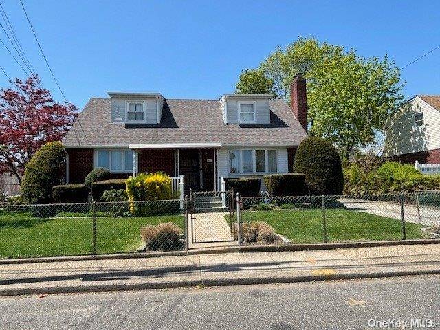 Elmont, NY 11003,82 Elzey AVE