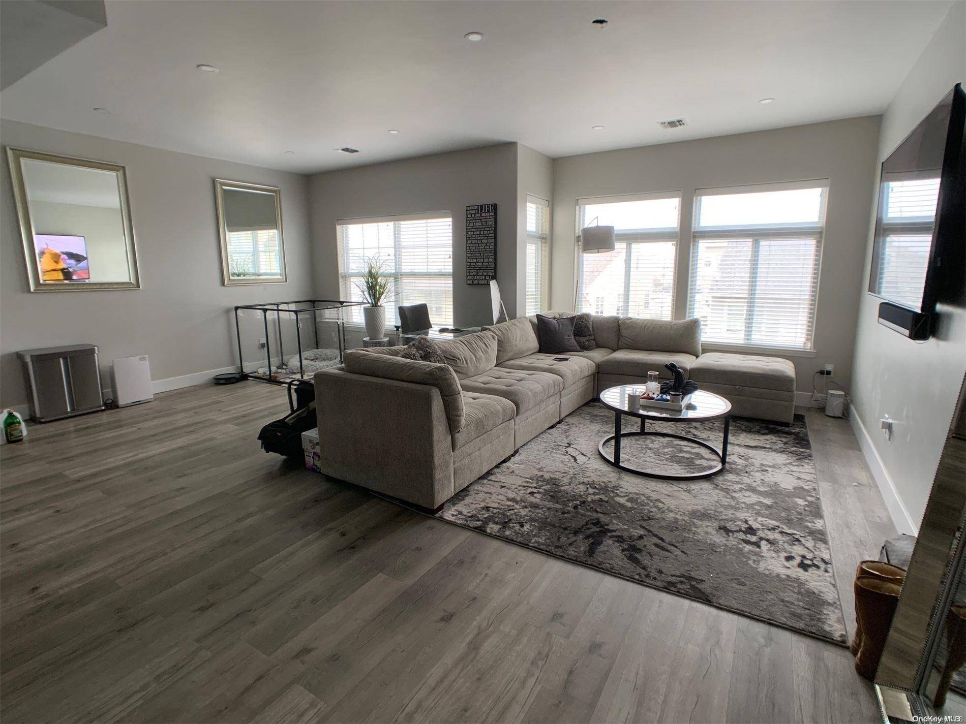 Arverne, NY 11692,144 B. 74th Street #2